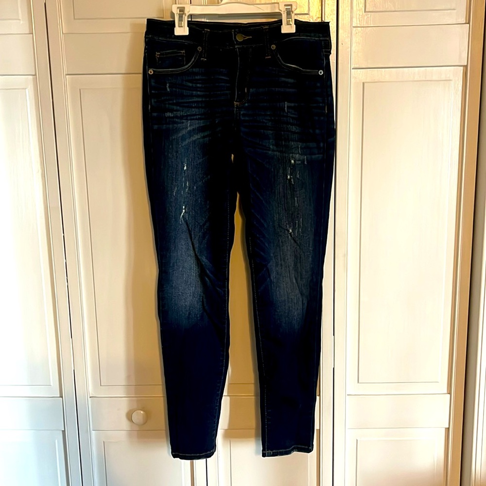 Universal thread jeans